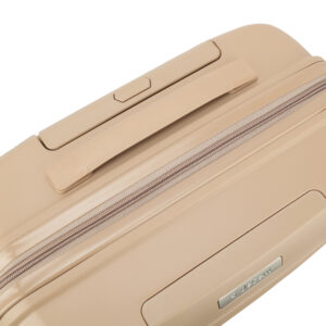 Alternative view of Decent Explorer Set Champagne